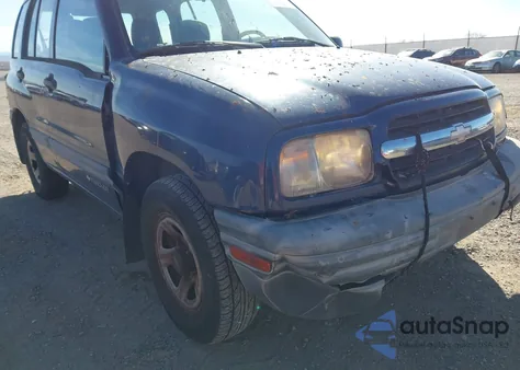 2000 Chevrolet Tracker Hard Top из США, поврежденный, VIN 2CNBJ13C4Y6950944